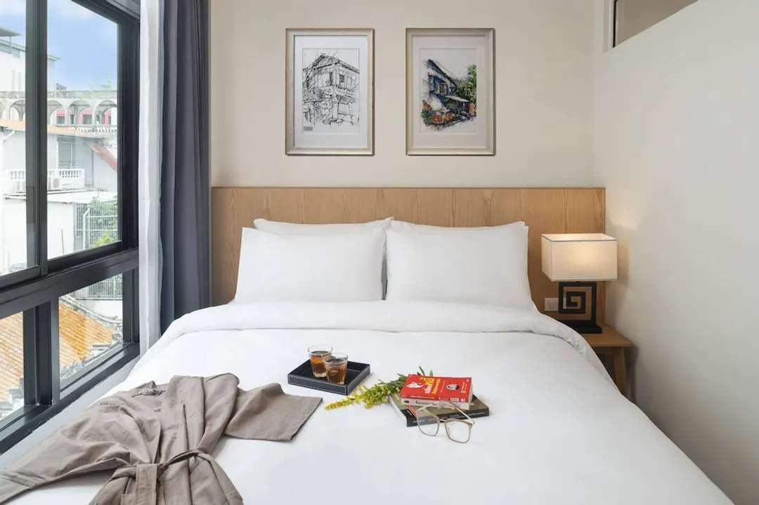 Ago Hotel Chinatown-Superior Queen Wallview Room-1