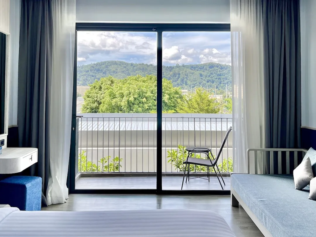 Seabed Grand Hotel Phuket-Deluxe Garden View-5