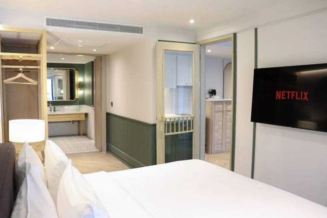 UHG의 쿼터 차오프라야-Quarter One-Bedroom Premier King Suite-1