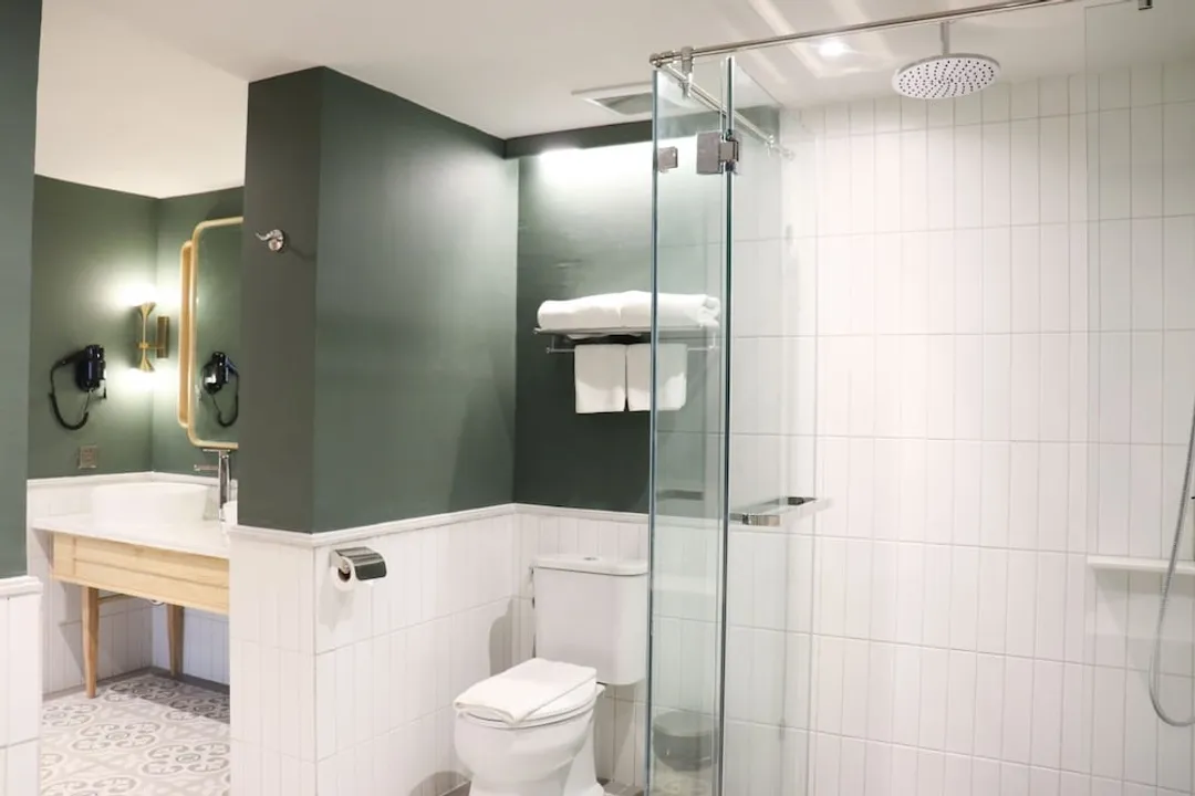 UHG의 쿼터 차오프라야-Quarter One-Bedroom Premier King Suite-11