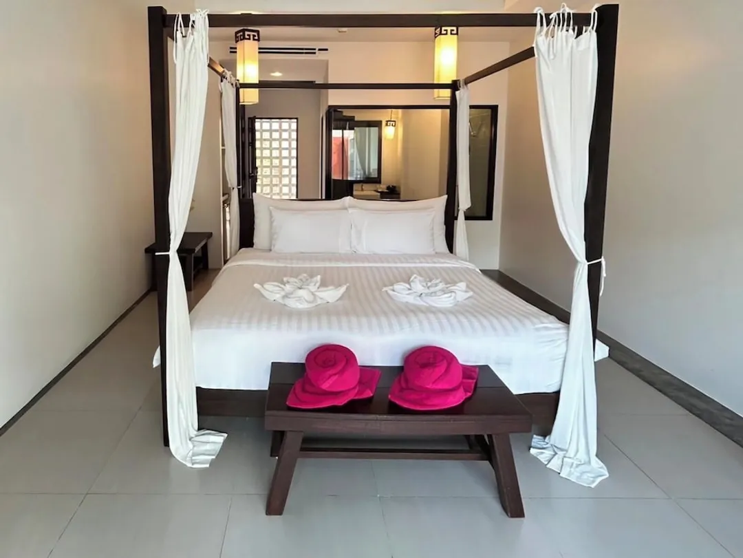 布吉塔酒店-Deluxe Pool Access-1