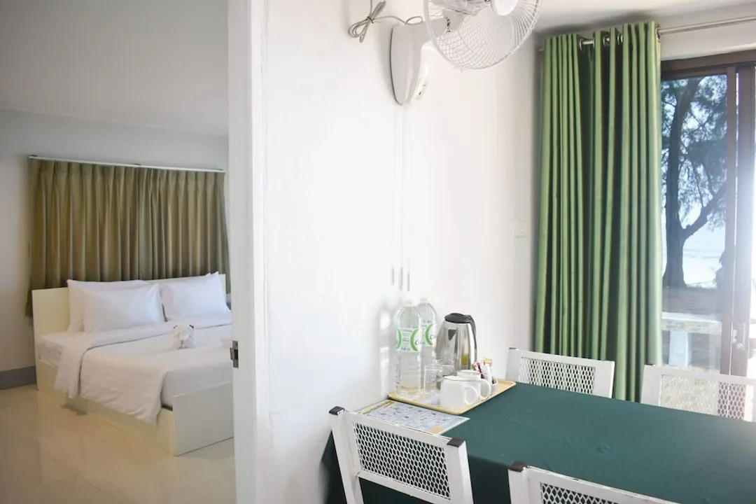 Seapine Beach Golf and Resort Hua Hin-2 Bedroom Beach House Sea View-4