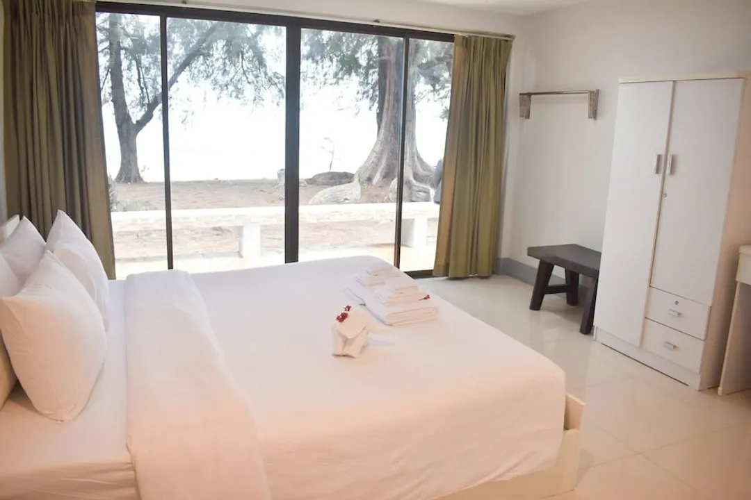 Seapine Beach Golf and Resort Hua Hin-2 Bedroom Beach House Sea View-1
