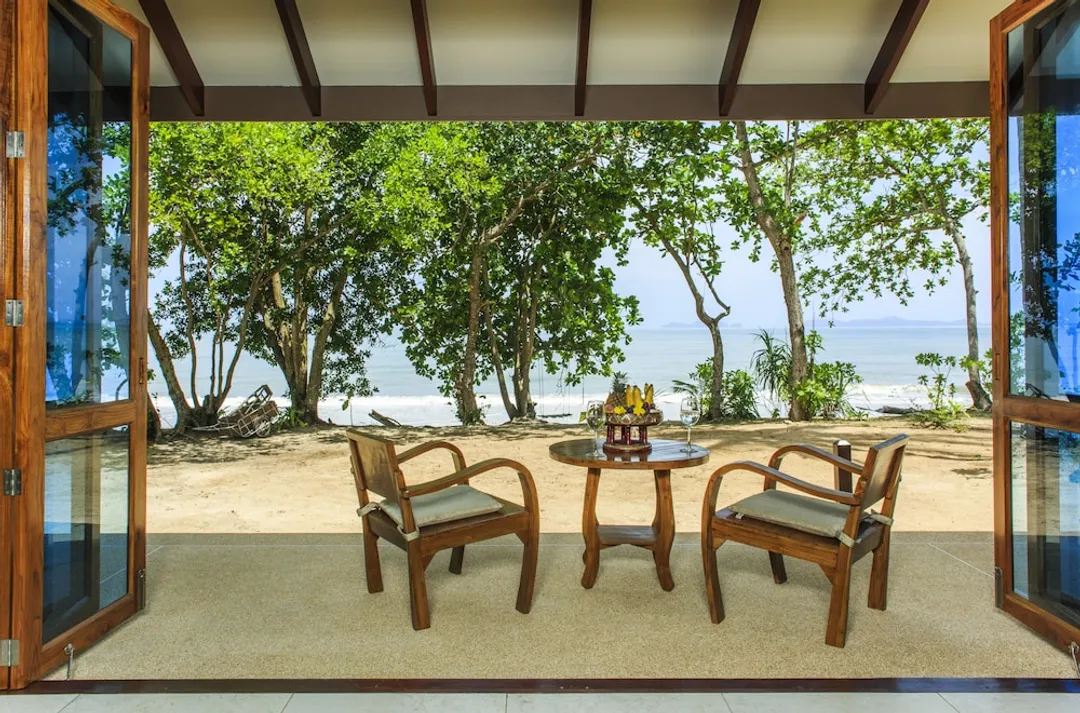 꼬줌 비치 빌라 “어 멤버 오브 시크릿 리트리츠”-Three Bedroom Beach Pool Villa-11