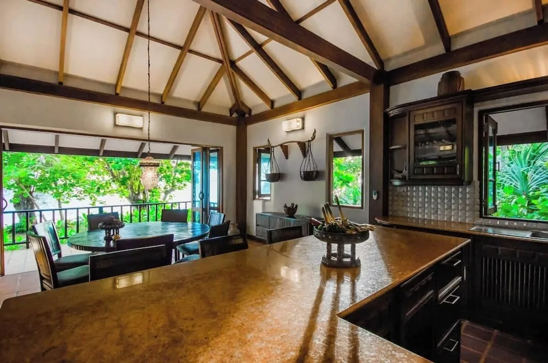 꼬줌 비치 빌라 “어 멤버 오브 시크릿 리트리츠”-Five Bedroom Beach Villa-12