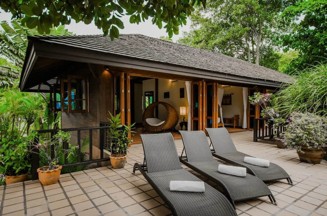 꼬줌 비치 빌라 “어 멤버 오브 시크릿 리트리츠”-Five Bedroom Beach Villa-8