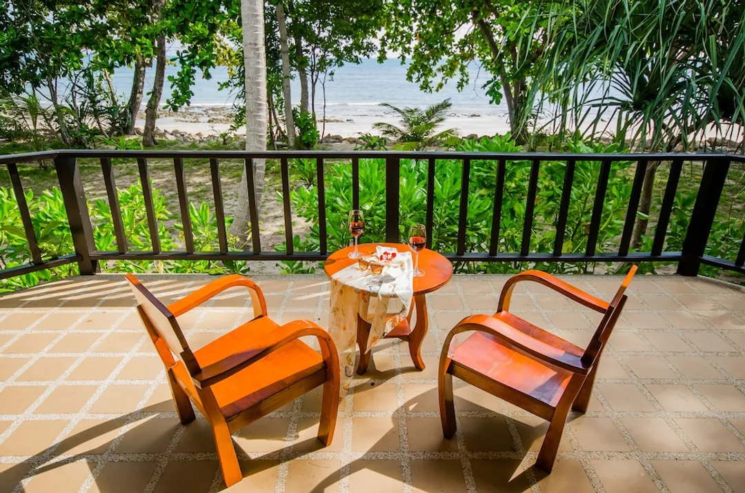 꼬줌 비치 빌라 “어 멤버 오브 시크릿 리트리츠”-Four Bedroom Beach Pool Villa-12