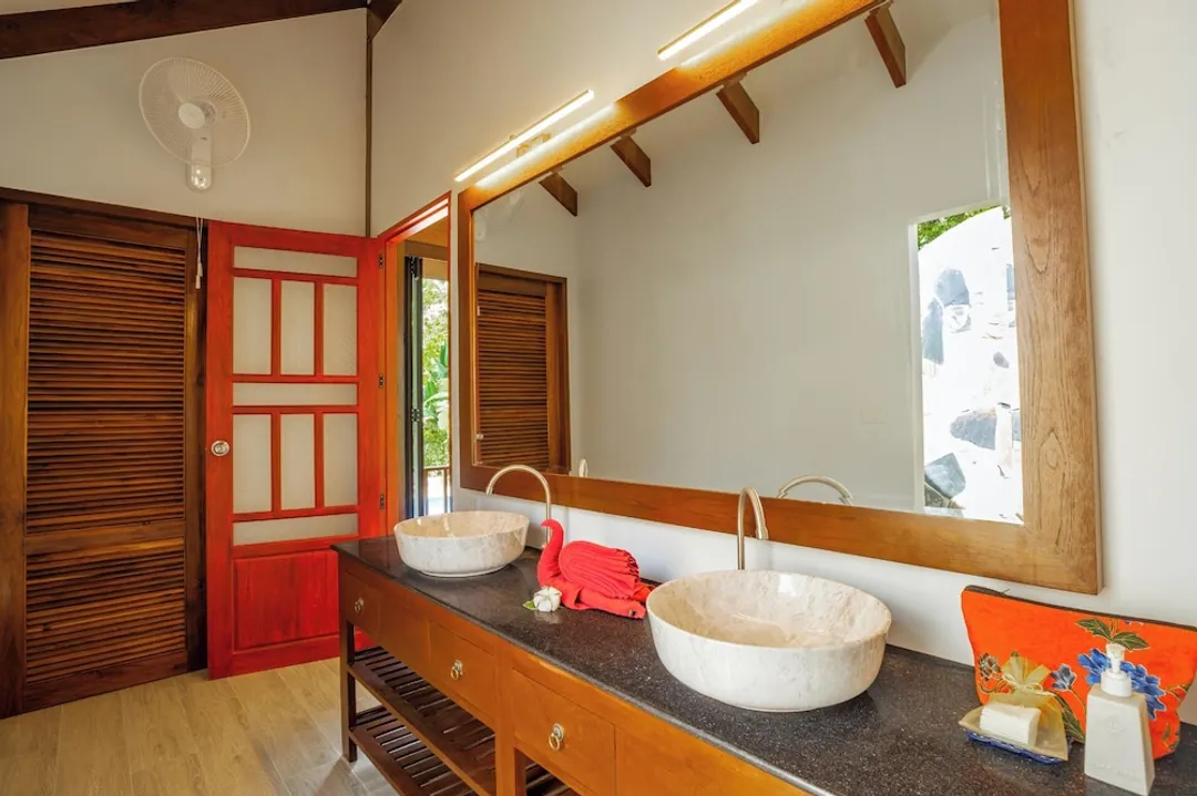 꼬줌 비치 빌라 “어 멤버 오브 시크릿 리트리츠”-Two-Bedroom Villa with Private Pool-13