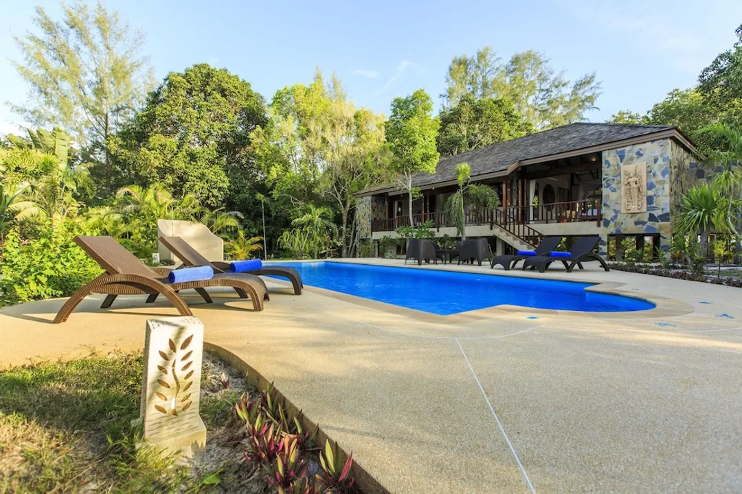 꼬줌 비치 빌라 “어 멤버 오브 시크릿 리트리츠”-Two-Bedroom Villa with Private Pool-10