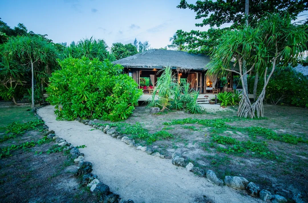꼬줌 비치 빌라 “어 멤버 오브 시크릿 리트리츠”-Two-Bedroom Beach Villa-2