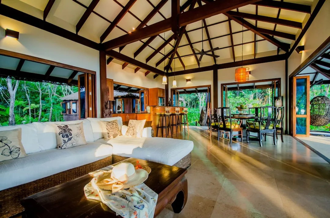 꼬줌 비치 빌라 “어 멤버 오브 시크릿 리트리츠”-Two-Bedroom Beach Villa-9