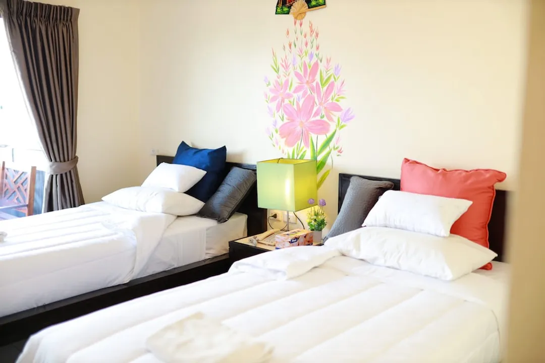 TYCOON PLACE GARDEN-Comfort Twin Room, Multiple Beds, Pool View-1
