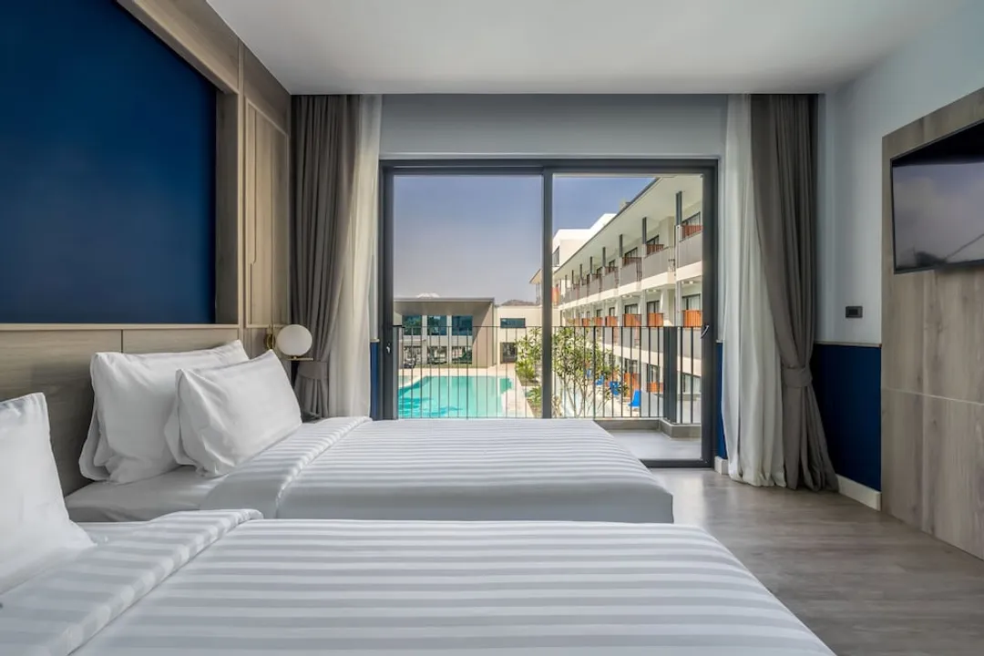 Seabed Grand Hotel Phuket-Family Deluxe-2