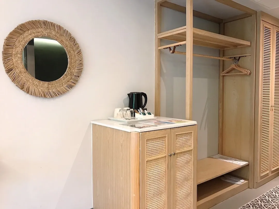 UHG의 쿼터 차오프라야-Standard Poolside Garden View, King bed - Ground Floor-10
