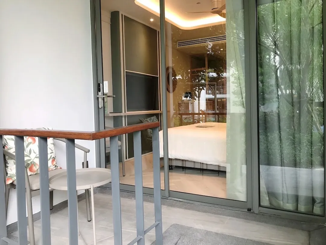 UHG의 쿼터 차오프라야-Standard Poolside Garden View, King bed - Ground Floor-1