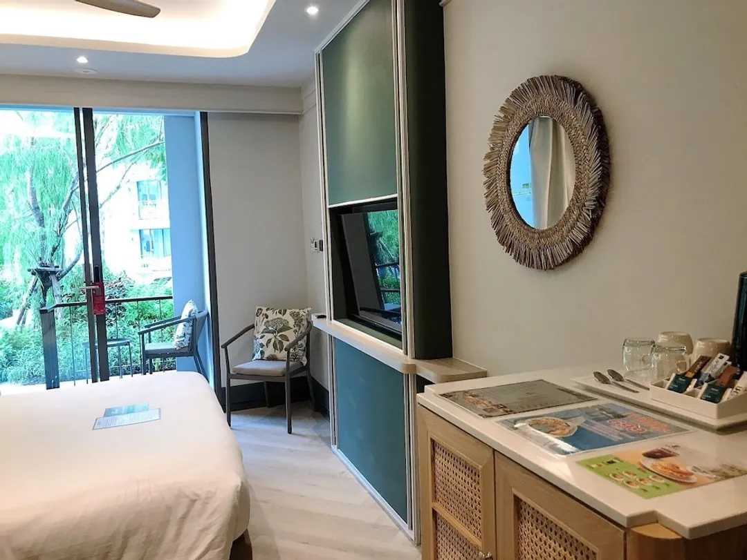 UHG의 쿼터 차오프라야-Standard Poolside Garden View, King bed - Ground Floor-3