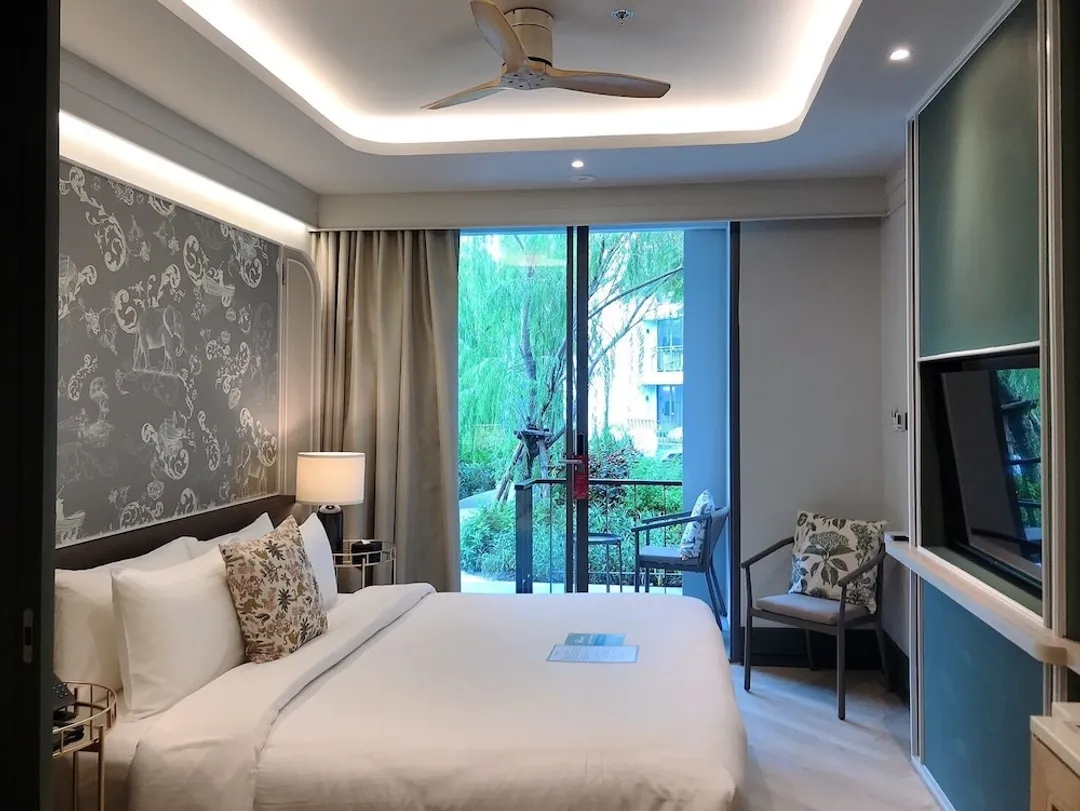 UHG의 쿼터 차오프라야-Standard Poolside Garden View, King bed - Ground Floor-2