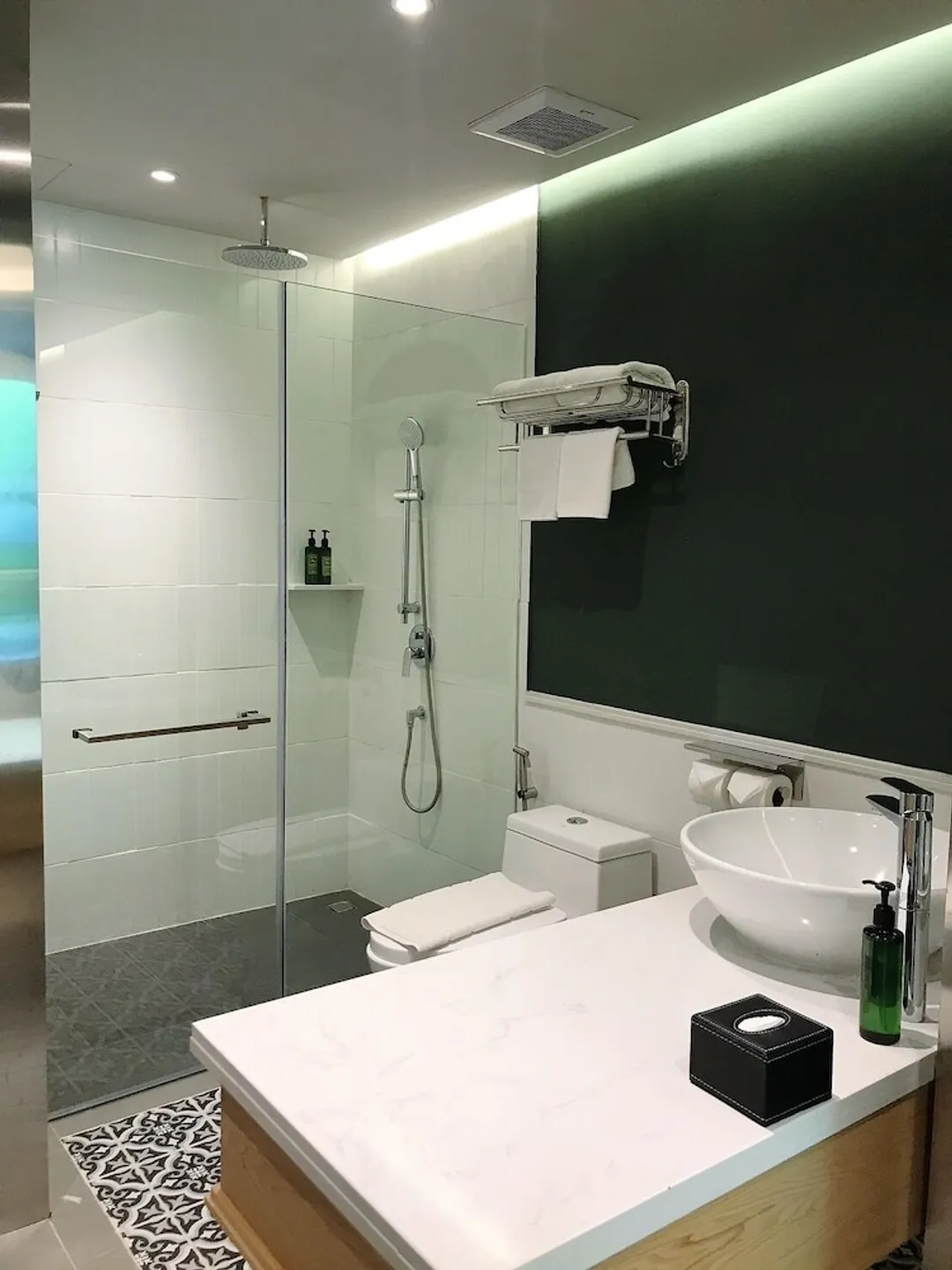 UHG의 쿼터 차오프라야-Superior Riverside Garden View, King Bed - Ground Floor-7