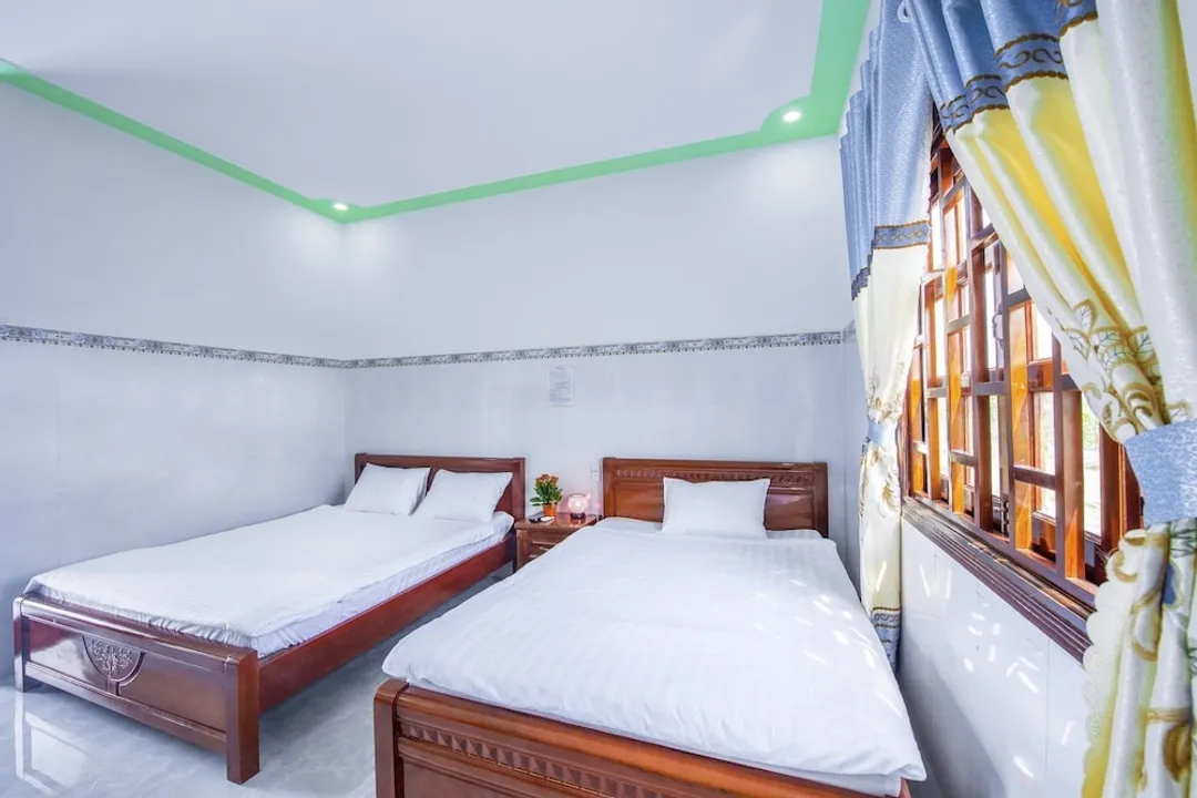 Hotel Nguyen Toan-Basic Twin Room-2