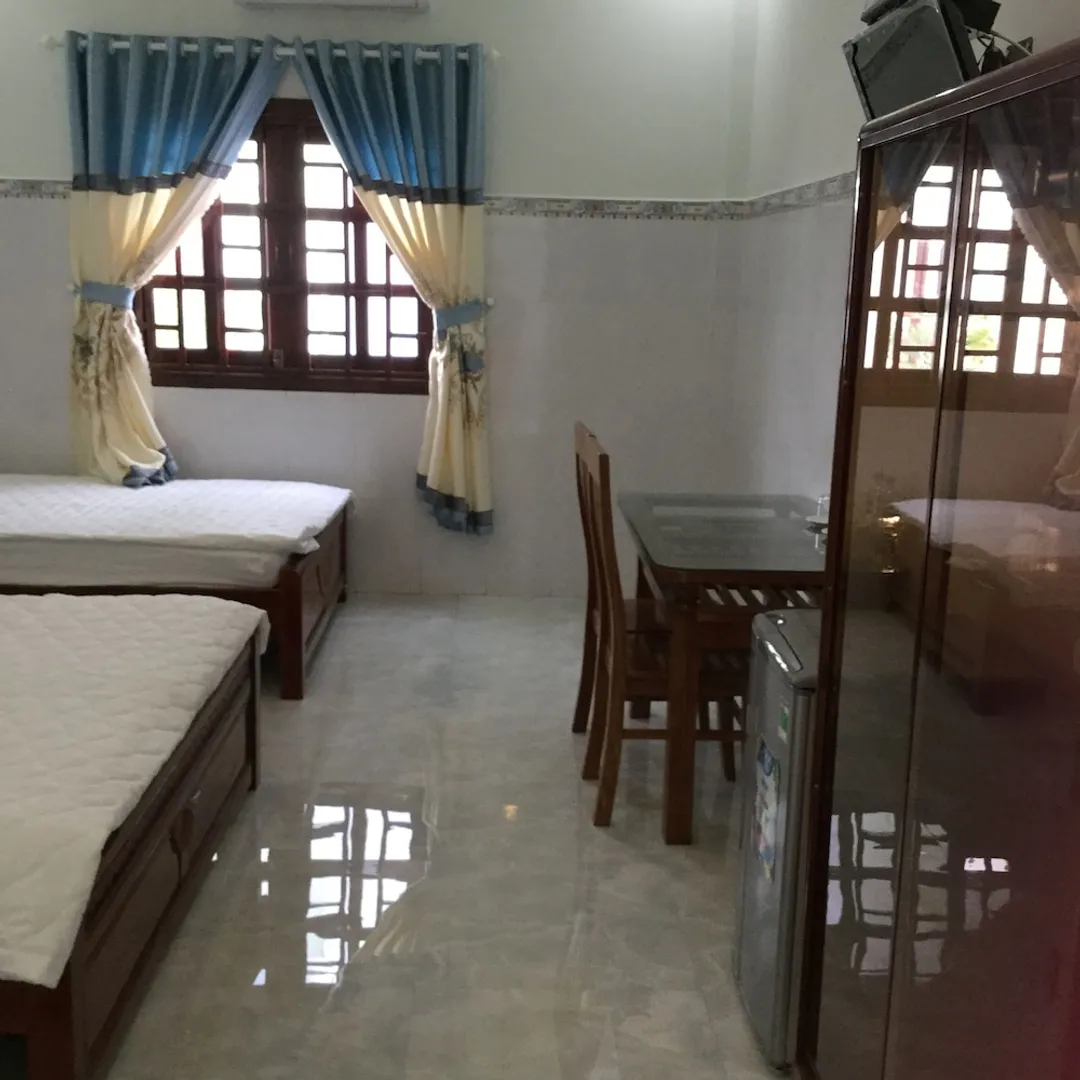 Hotel Nguyen Toan-Basic Twin Room-3