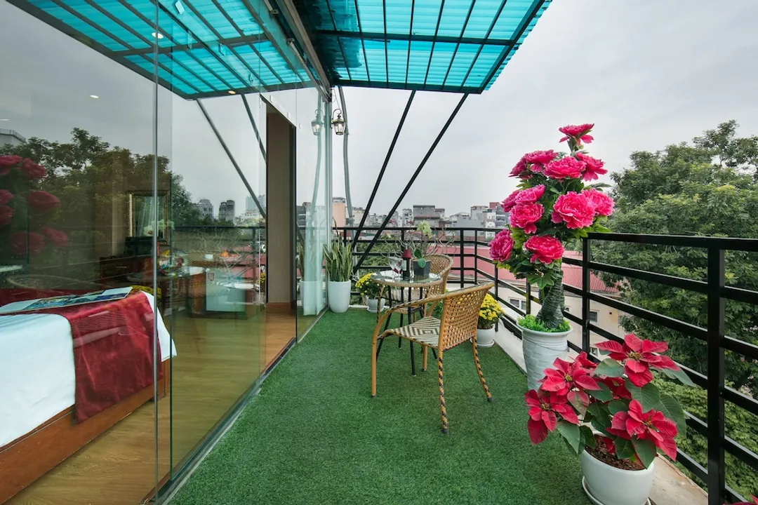 河內蓮花精品飯店-Connecting Rooms, Large Balcony City View-9