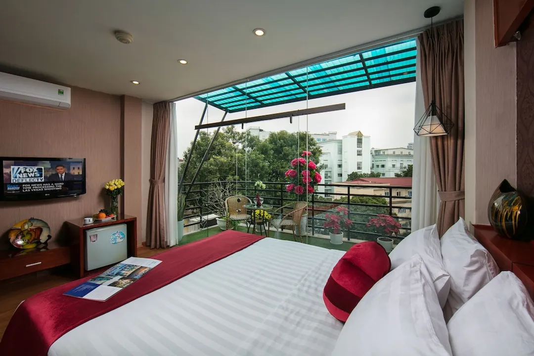 河內蓮花精品飯店-Connecting Rooms, Large Balcony City View-3
