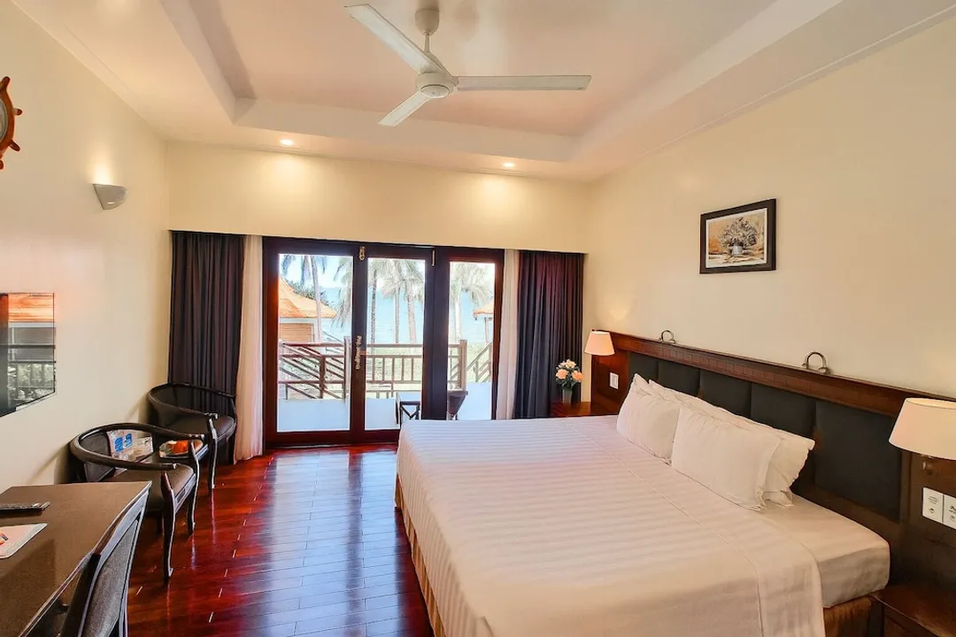 Saigon Phu Quoc Resort-Deluxe Room, Garden View (Starcruise)-1