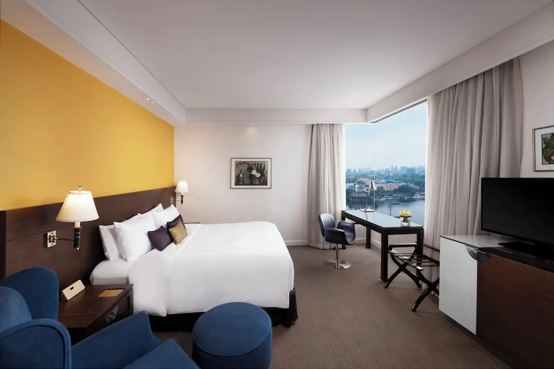 Pan Pacific Hanoi-Deluxe King or Twin Room, Lake View-1