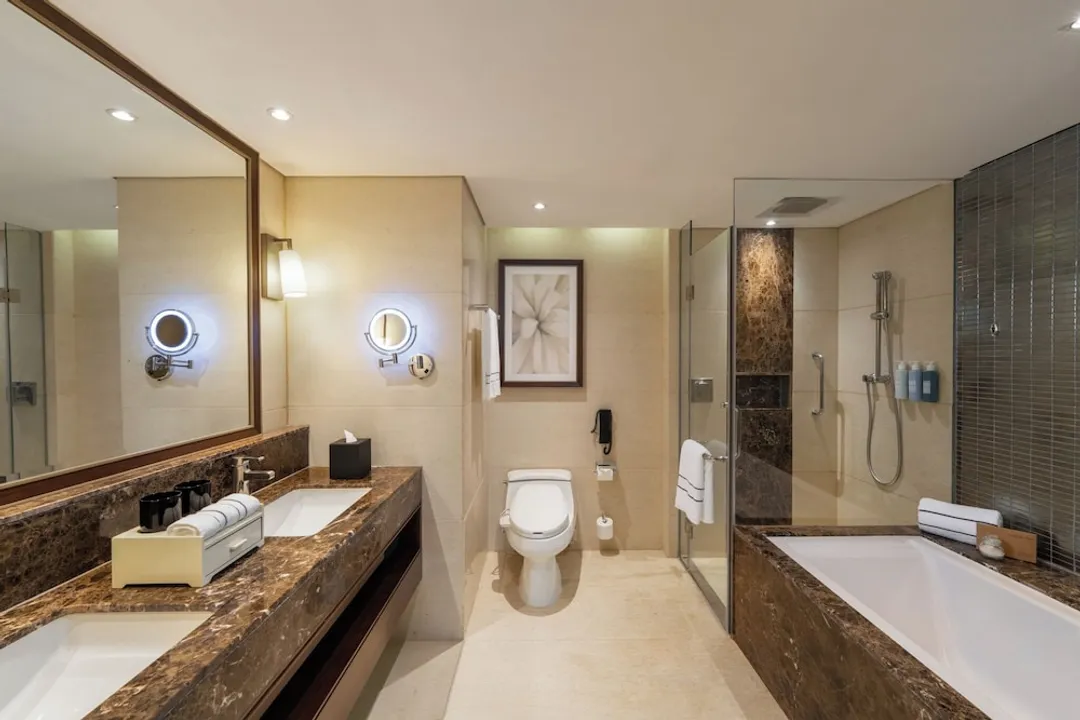 Melia Hanoi-Suite-3