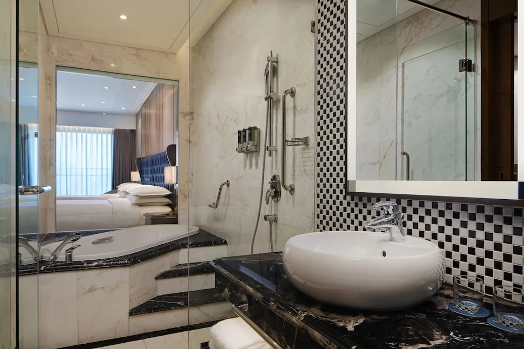 峴港喜來登福朋飯店-Deluxe Room, 2 Twin Beds, Partial Ocean View, Balcony (Bathtub)-2