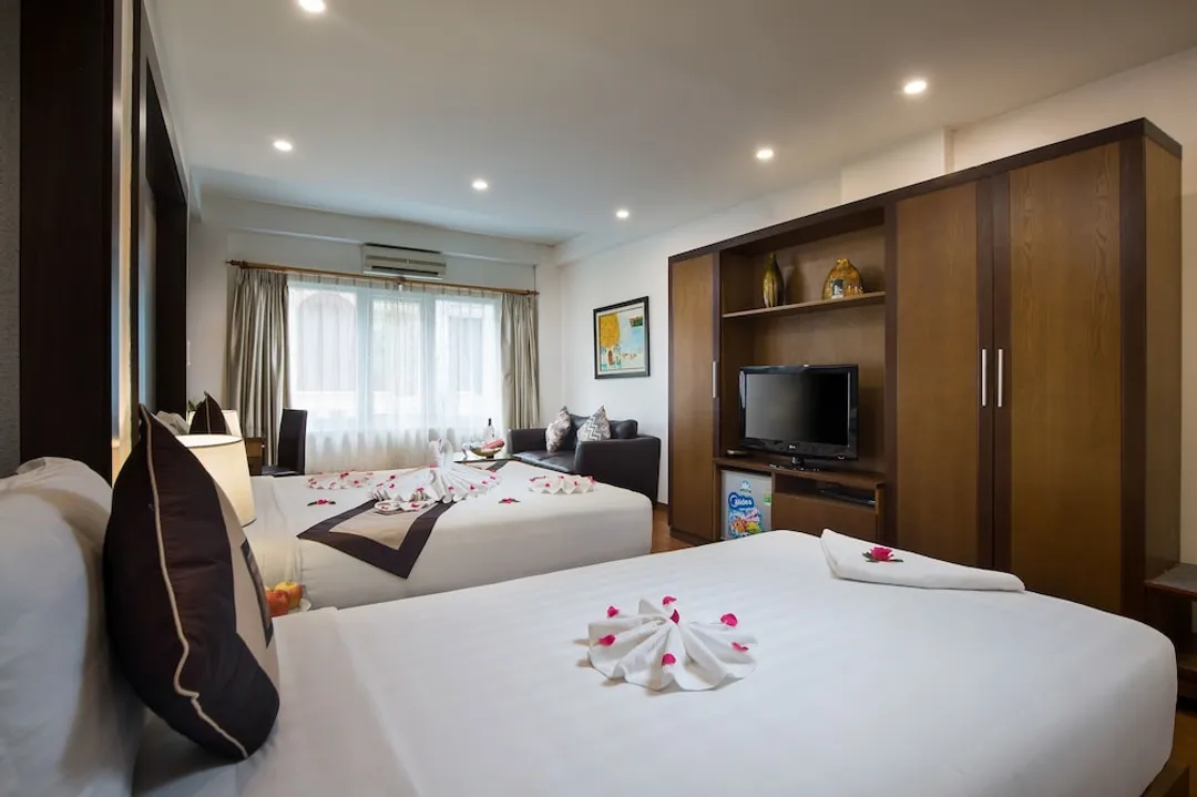 錦繡之星 Spa 大飯店-套房, 多張床, 城市景觀 (1 Double 1 Single Bed and 1 Sofa)-2