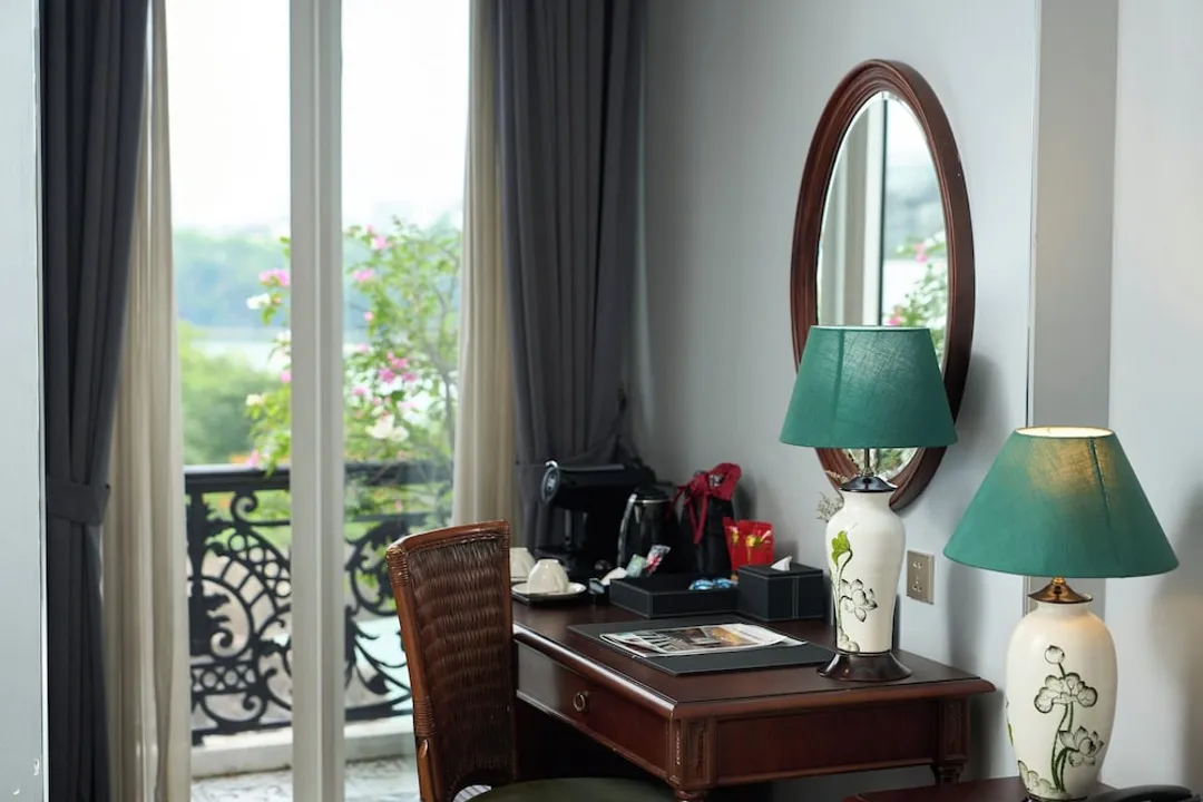 La Sinfonía Majesty Hotel and Spa-普通套房, 湖景-12