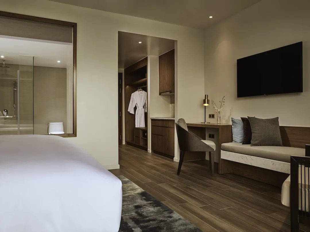 Mövenpick Villas & Residences  Phu Quoc-Studio Sea View King Room with Balcony-4