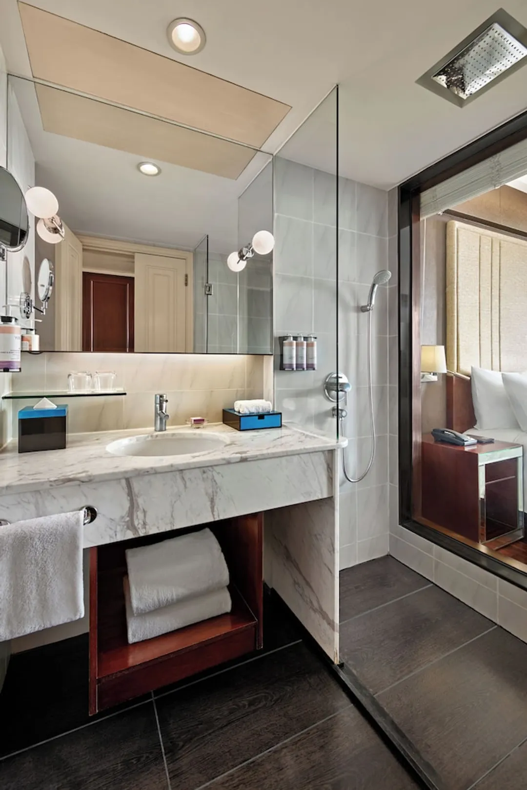 Movenpick Hotel Hanoi Centre-Classic Room, 1 King Bed (Complimentary Daily Chocolate Hour)-6