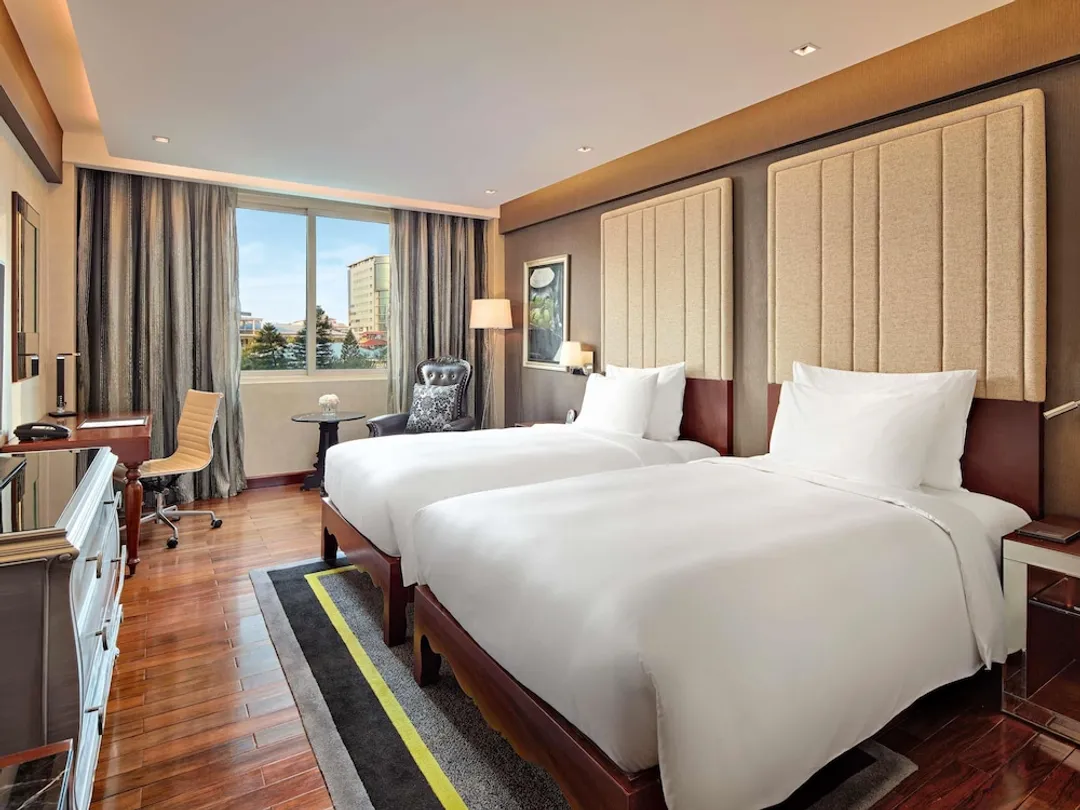 Movenpick Hotel Hanoi Centre-Classic Twin Room, 2 Twin Beds (Complimentary Daily Chocolate Hour)-1