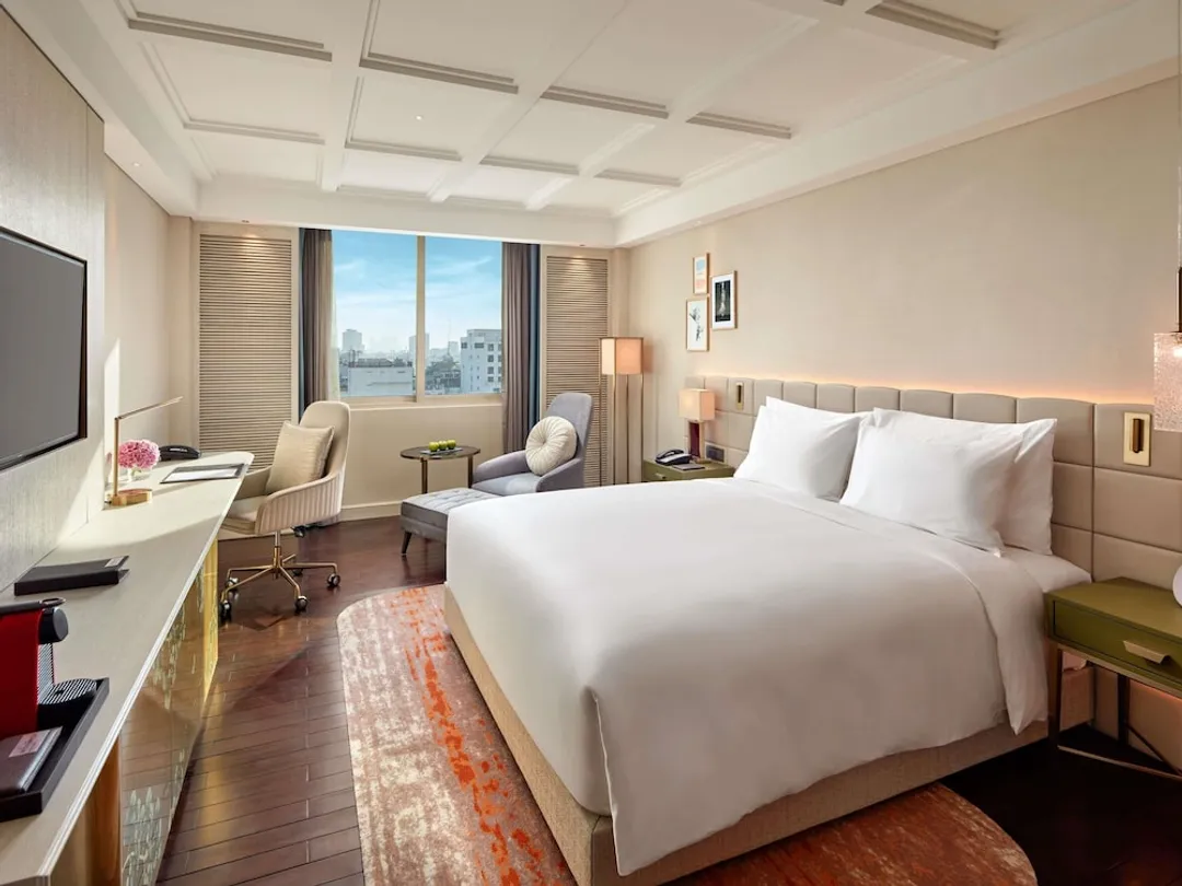 Movenpick Hotel Hanoi Centre-Executive Room, 1 King Bed, Club Lounge Access (Complimentary Daily Chocolate Hour)-1