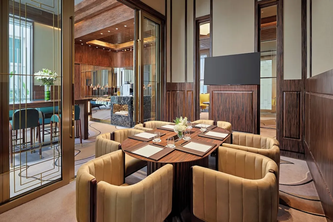 Movenpick Hotel Hanoi Centre-Executive Twin Room, Club Lounge Access (Complimentary Daily Chocolate Hour)-4