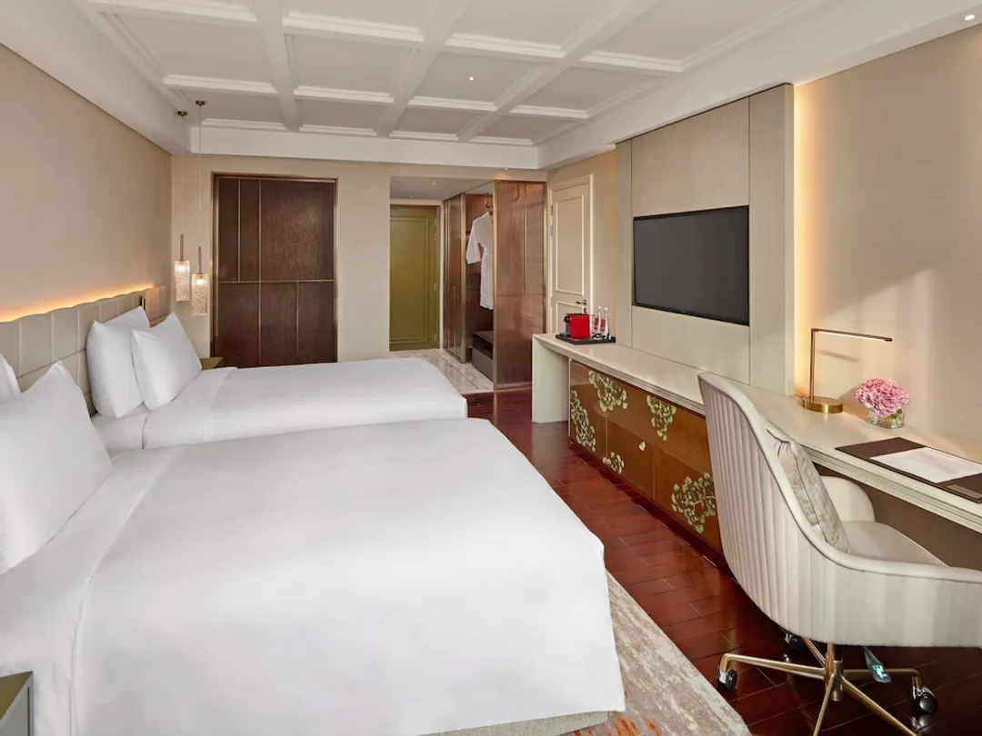 Movenpick Hotel Hanoi Centre-Executive Twin Room, Club Lounge Access (Complimentary Daily Chocolate Hour)-8