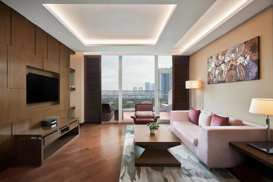 河內 JW 萬豪飯店-行政套房, 1 張特大雙人床, 陽台 (1 King Bed, Lake View)-4
