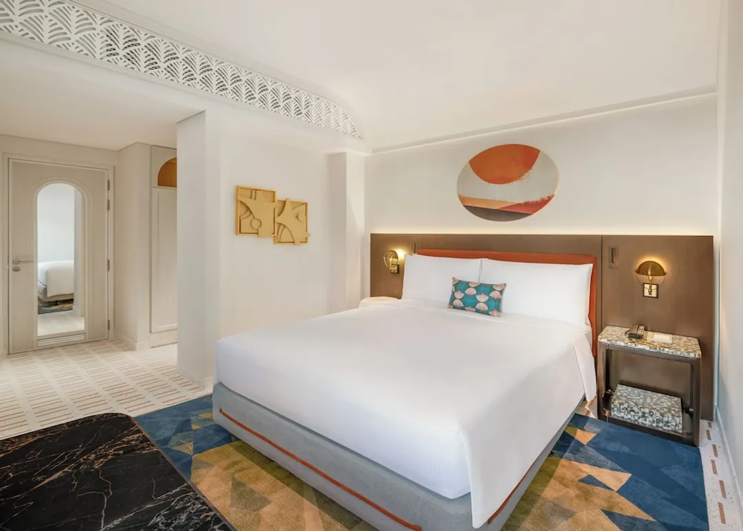 La Festa Phu Quoc, Curio Collection By Hilton-經典客房, 1 張特大雙人床-1
