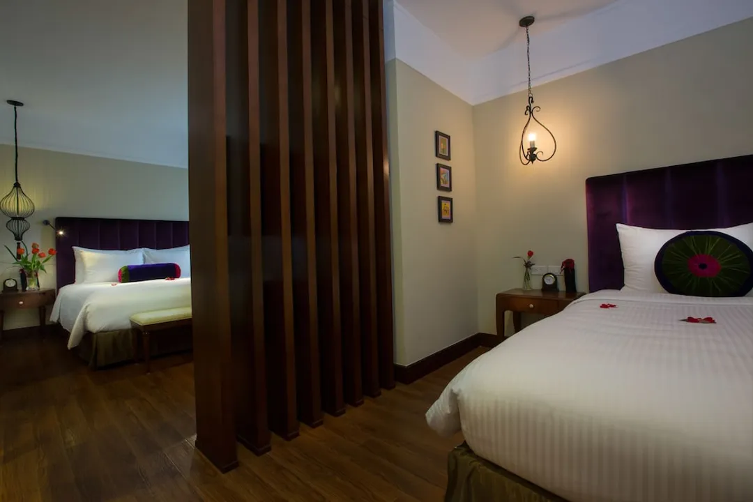 La Siesta Classic Ma May-Deluxe Triple Room-1