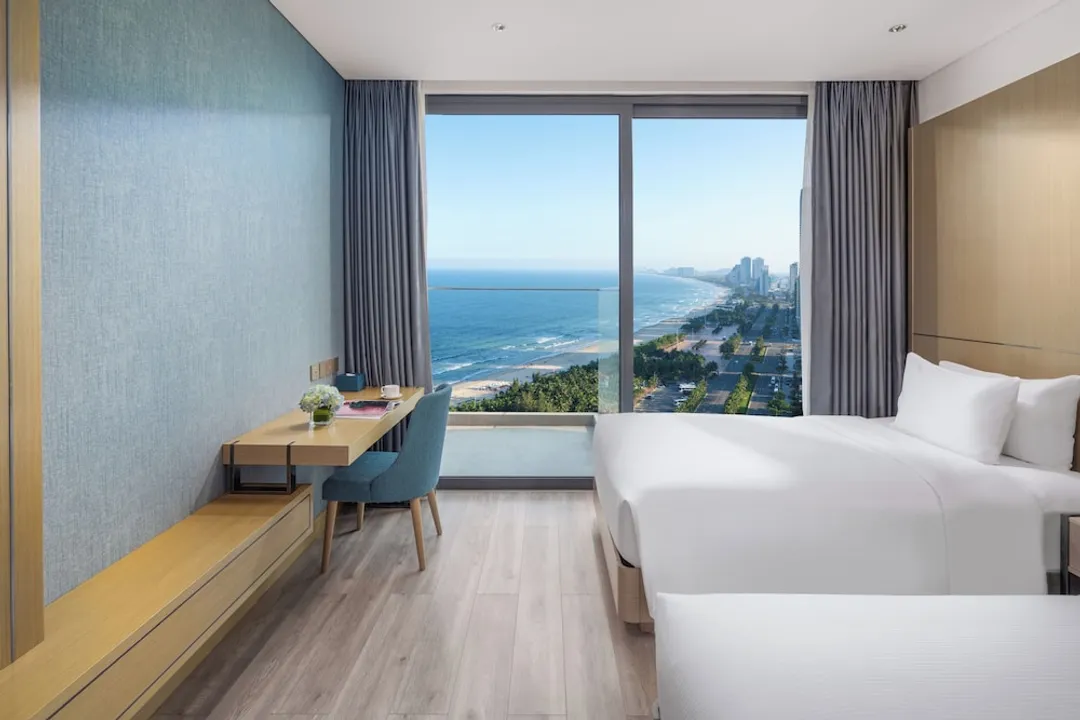 Awaken Danang Hotel-Premier Triple Partial Sea View with Balcony-6