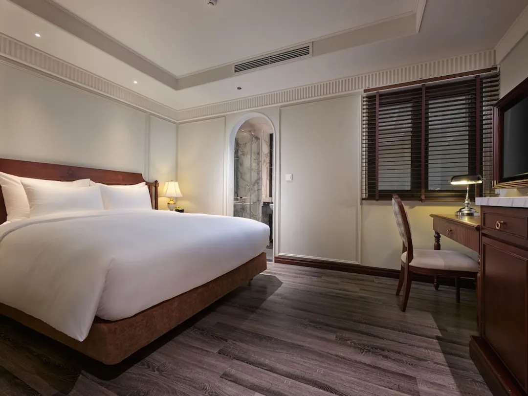 GRAND HOTEL du LAC Hanoi-豪華雙人房 (Colonial, Internal Window)-1