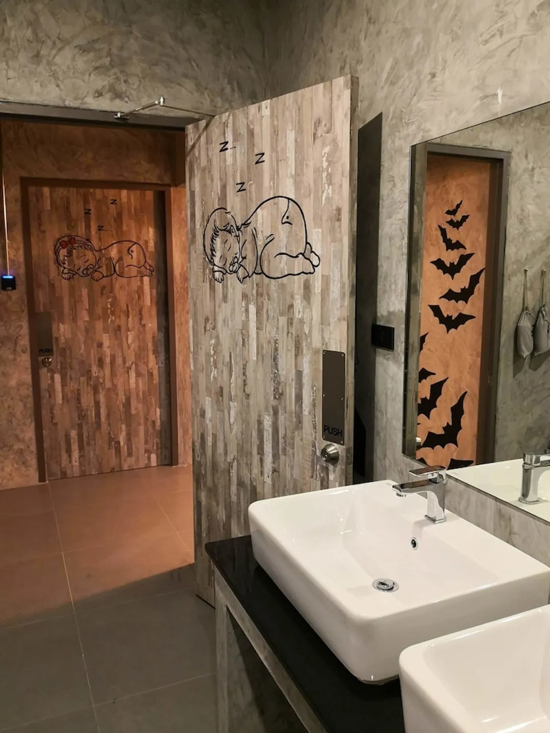 アスリープ バイ ランタナ-Private Room for Two Persons with Bunk Bed-43