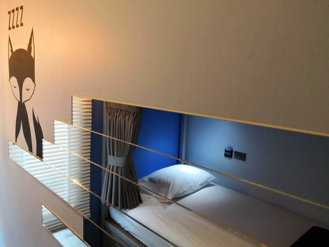アスリープ バイ ランタナ-Private Room for Two Persons with Bunk Bed-4