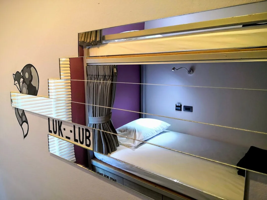 アスリープ バイ ランタナ-Private Room for Two Persons with Bunk Bed-33