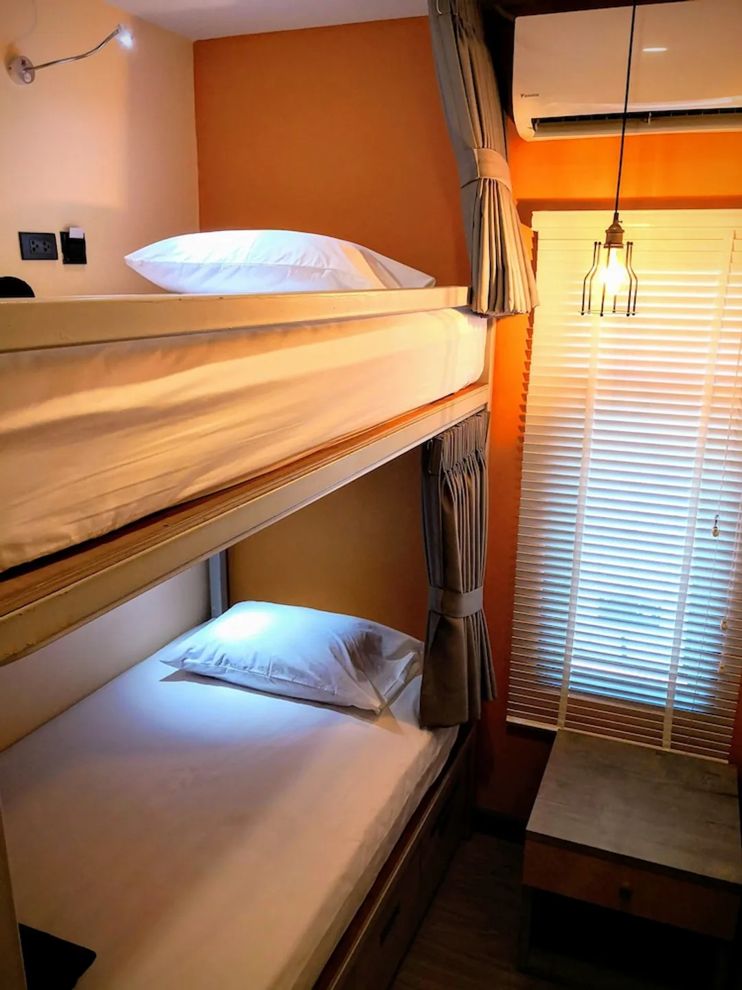 アスリープ バイ ランタナ-Private Room for Two Persons with Bunk Bed-34