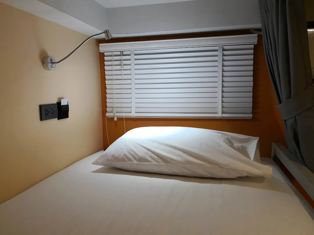 アスリープ バイ ランタナ-Private Room for Two Persons with Bunk Bed-32