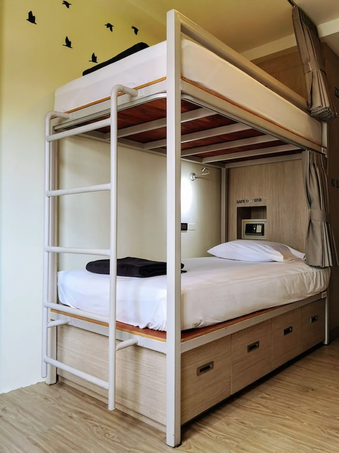 アスリープ バイ ランタナ-Private Room for Two Persons with Bunk Bed-18