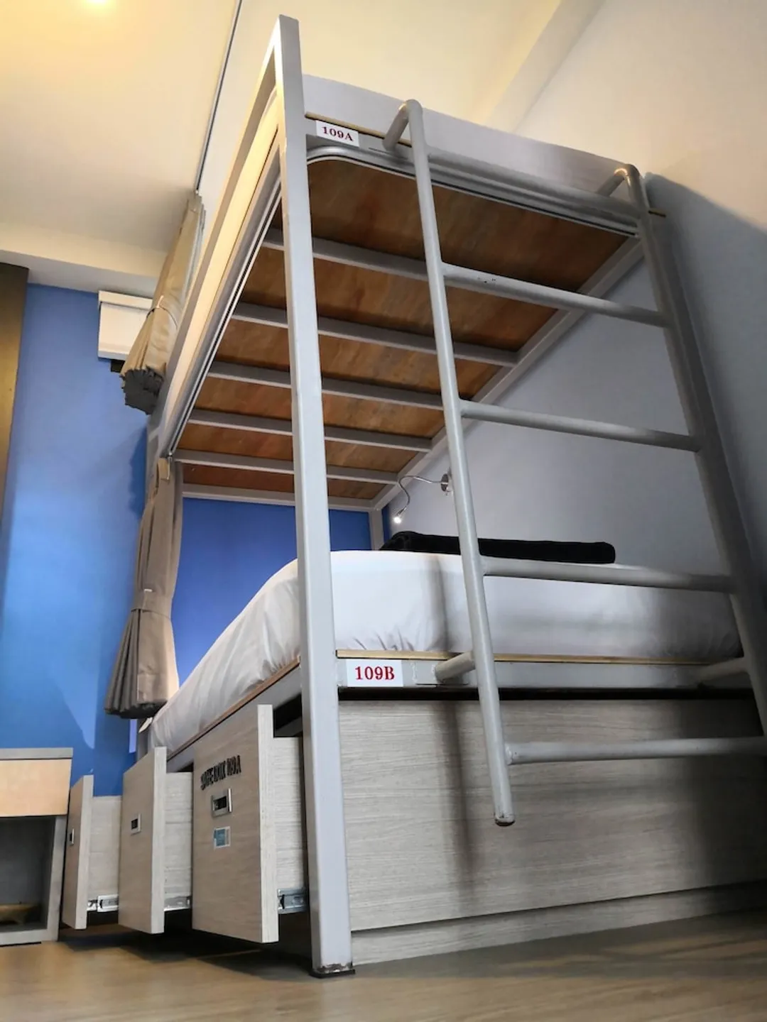 アスリープ バイ ランタナ-Private Room for Two Persons with Bunk Bed-26